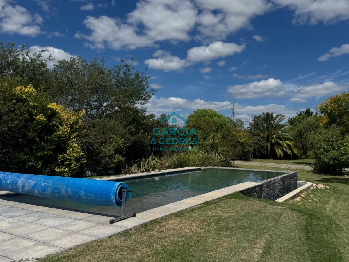 Chacra ID.85 - LUGAR DE ENSUEÑO !!!!  VENDO CHACRA DE 14 HAS QUE YA NO SE ENCUENTRAN EN LA ZONA . CANCHA DE POLO , PICADERO Y CABALLERIZAS 