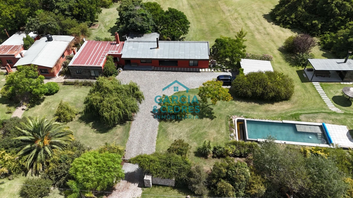 Chacra ID.85 - LUGAR DE ENSUEÑO !!!!  VENDO CHACRA DE 14 HAS QUE YA NO SE ENCUENTRAN EN LA ZONA . CANCHA DE POLO , PICADERO Y CABALLERIZAS 