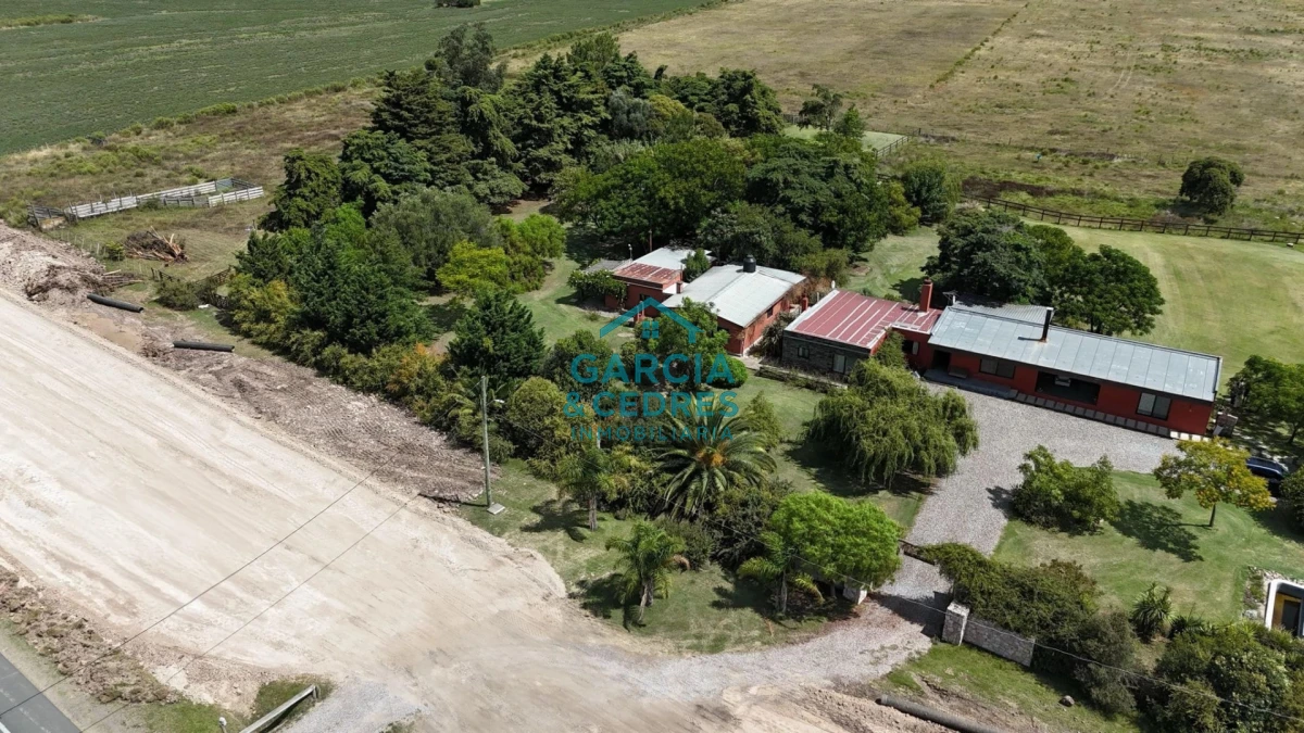 Chacra ID.85 - LUGAR DE ENSUEÑO !!!!  VENDO CHACRA DE 14 HAS QUE YA NO SE ENCUENTRAN EN LA ZONA . CANCHA DE POLO , PICADERO Y CABALLERIZAS 