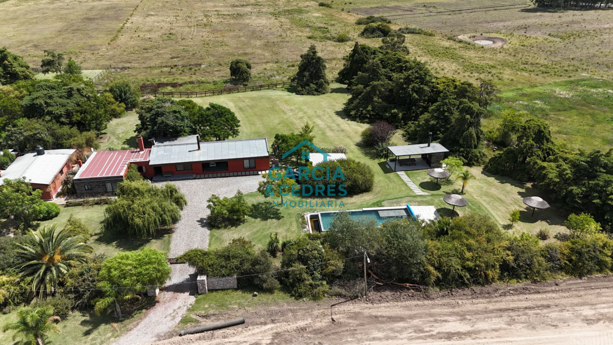 Chacra ID.85 - LUGAR DE ENSUEÑO !!!!  VENDO CHACRA DE 14 HAS QUE YA NO SE ENCUENTRAN EN LA ZONA . CANCHA DE POLO , PICADERO Y CABALLERIZAS 