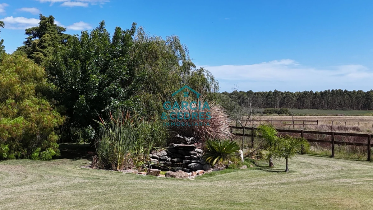 Chacra ID.85 - LUGAR DE ENSUEÑO !!!!  VENDO CHACRA DE 14 HAS QUE YA NO SE ENCUENTRAN EN LA ZONA . CANCHA DE POLO , PICADERO Y CABALLERIZAS 