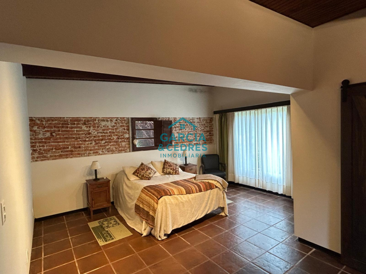 Chacra ID.85 - LUGAR DE ENSUEÑO !!!!  VENDO CHACRA DE 14 HAS QUE YA NO SE ENCUENTRAN EN LA ZONA . CANCHA DE POLO , PICADERO Y CABALLERIZAS 