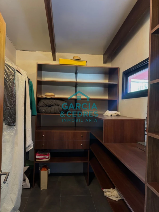 Chacra ID.85 - LUGAR DE ENSUEÑO !!!!  VENDO CHACRA DE 14 HAS QUE YA NO SE ENCUENTRAN EN LA ZONA . CANCHA DE POLO , PICADERO Y CABALLERIZAS 