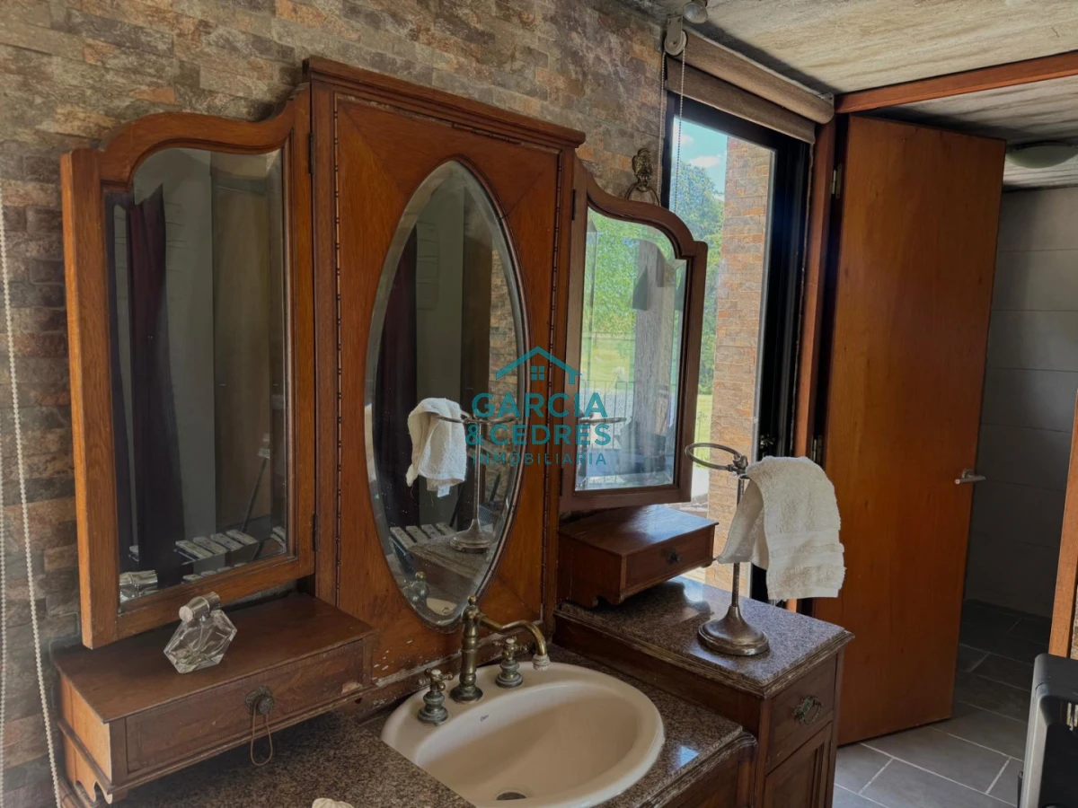 Chacra ID.85 - LUGAR DE ENSUEÑO !!!!  VENDO CHACRA DE 14 HAS QUE YA NO SE ENCUENTRAN EN LA ZONA . CANCHA DE POLO , PICADERO Y CABALLERIZAS 