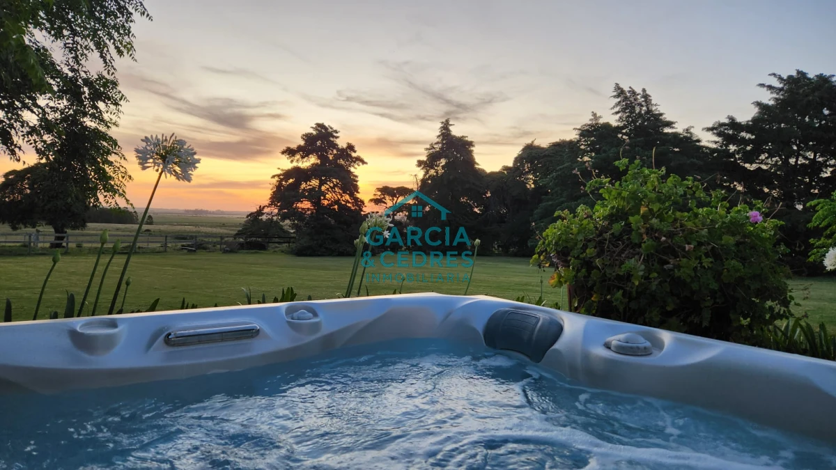 Chacra ID.85 - OPORTUNIDAD !!!!  VENDO CHACRA DE 14 HAS QUE YA NO SE ENCUENTRAN EN LA ZONA . CANCHA DE POLO , PICADERO Y CABALLERIZAS 