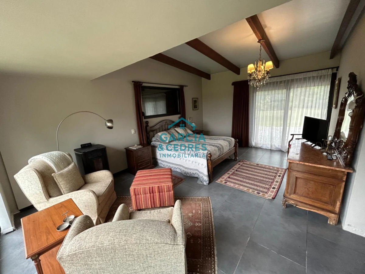 Chacra ID.85 - LUGAR DE ENSUEÑO !!!!  VENDO CHACRA DE 14 HAS QUE YA NO SE ENCUENTRAN EN LA ZONA . CANCHA DE POLO , PICADERO Y CABALLERIZAS 