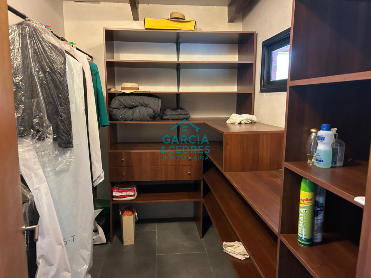 Chacra ID.85 - LUGAR DE ENSUEÑO !!!!  VENDO CHACRA DE 14 HAS QUE YA NO SE ENCUENTRAN EN LA ZONA . CANCHA DE POLO , PICADERO Y CABALLERIZAS 