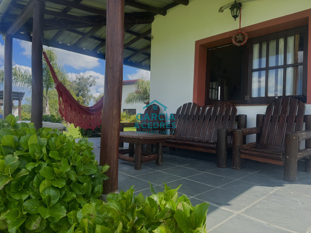 Campo Ref.4 - Chacra de 50 has ganadera en capilla de Cella con Casa  