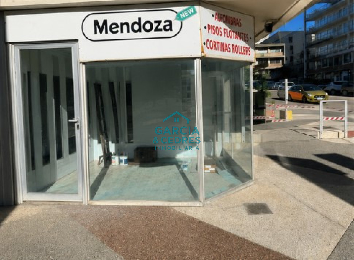 Local Comercial ID.877 - Local Comercial 11m² Alquilado - Punta Del Este - Rentabilidad 5.9% Anual En Dólares