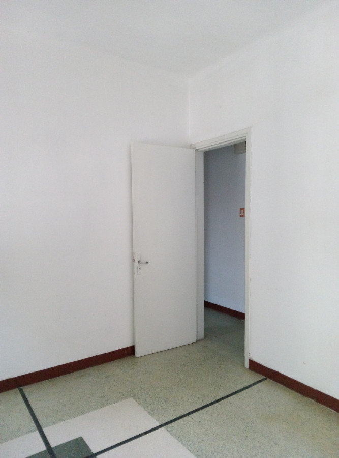 Local Comercial ID.78 - Local Comercial Y Apartamento Ubicado En Córdon Sur