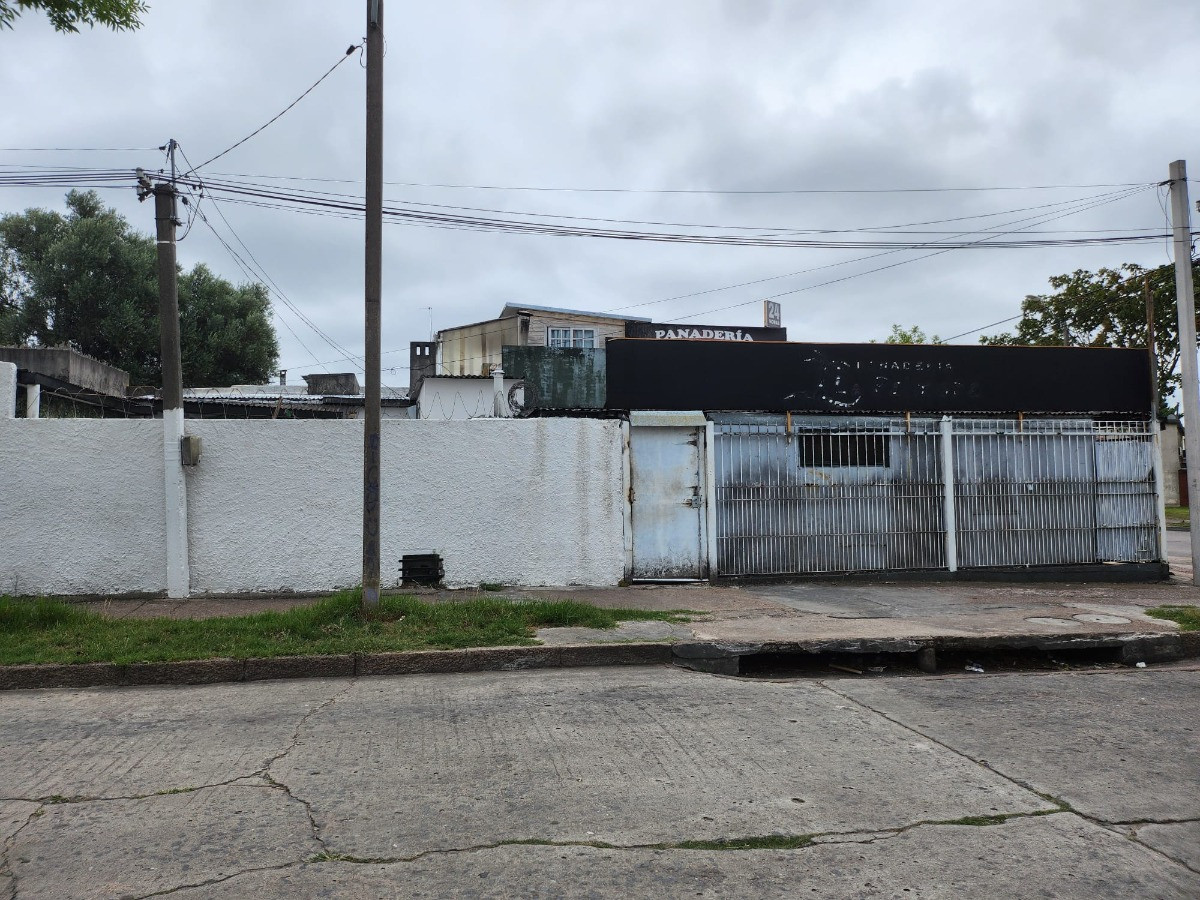 Local Comercial ID.424 - Se vende local comercial en Cerrito de la Victoria