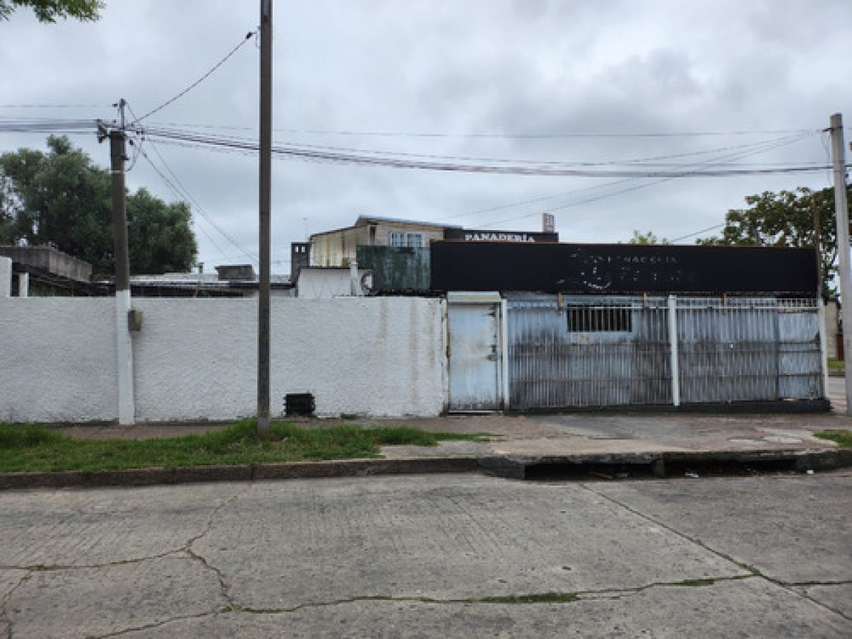 Local Comercial ID.424 - Se vende local comercial en Cerrito de la Victoria