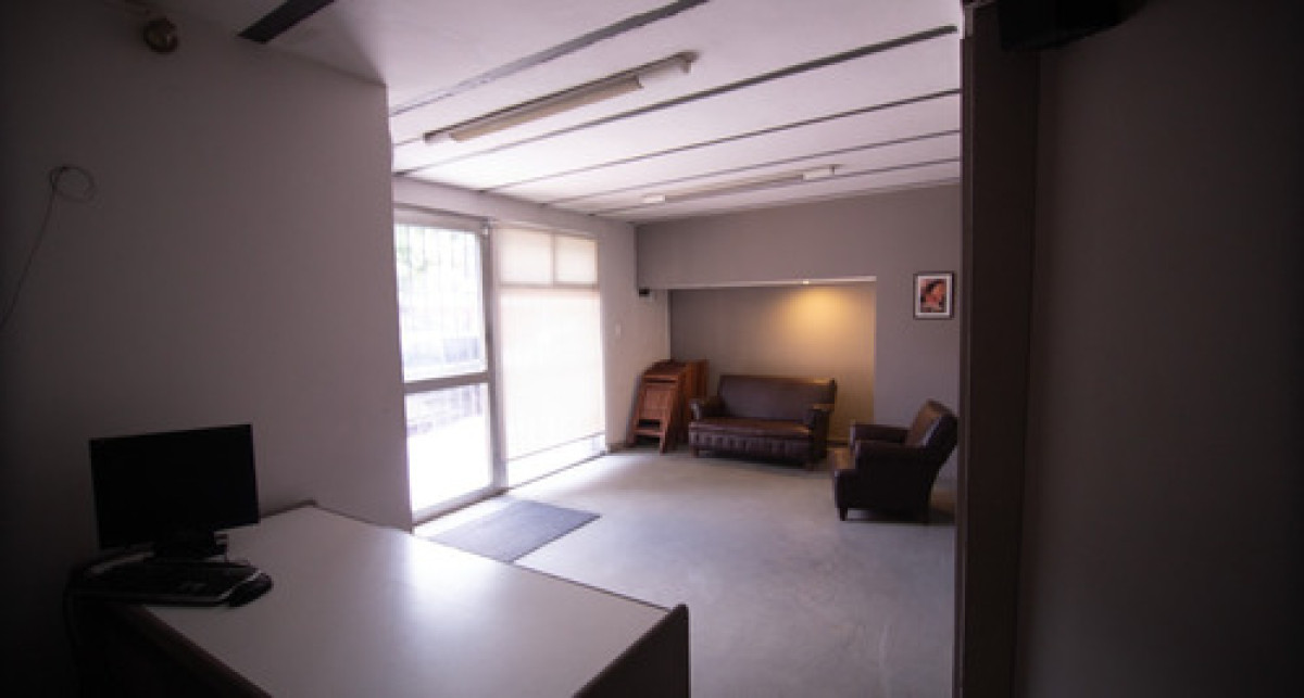Local Comercial ID.459 - Se Alquila Amplio Local Comercial en Tres Cruces 