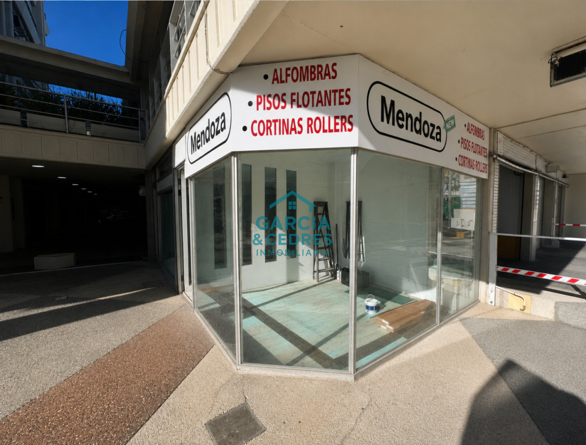 Local Comercial ID.877 - Local Comercial 11m² Alquilado - Punta Del Este - Rentabilidad 5.9% Anual En Dólares