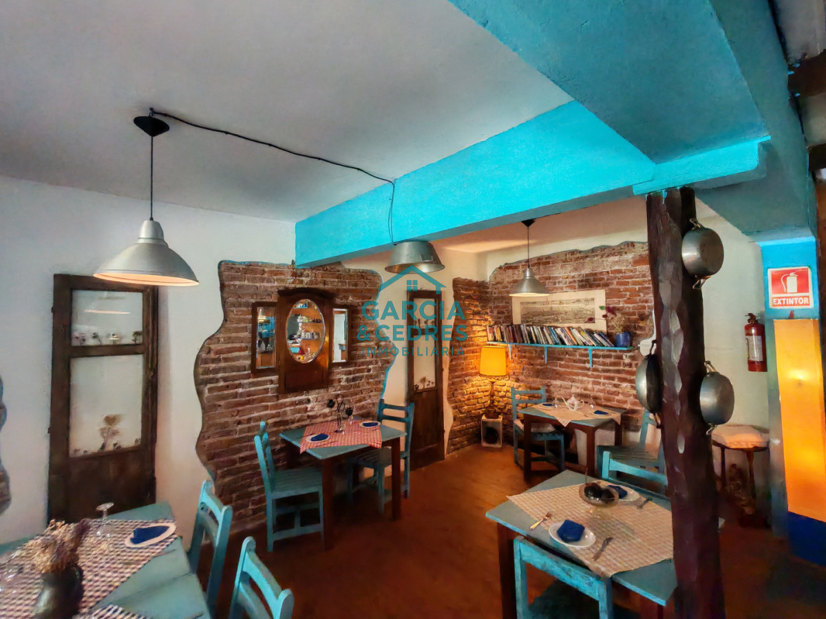 Local Comercial ID.27 - Vendo Complejo de 7 Aptos de 2 dorm + Restaurante en Balneario Las FLores 