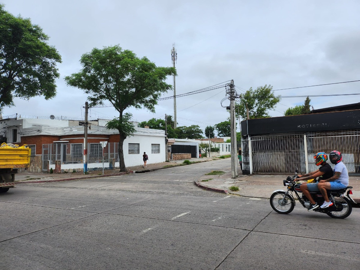 Local Comercial ID.424 - Se vende local comercial en Cerrito de la Victoria