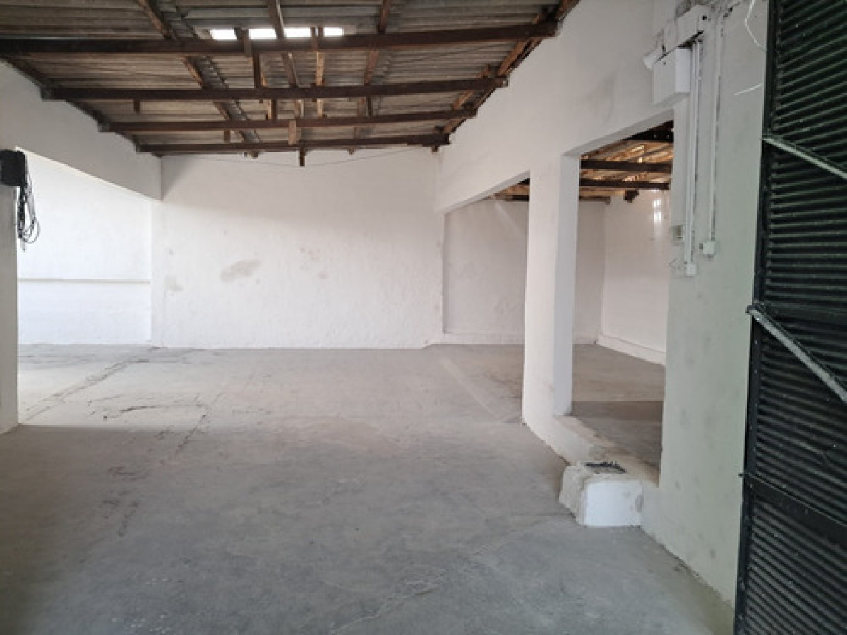 Local Comercial ID.488 - Alquiler de local comercial en Sayago