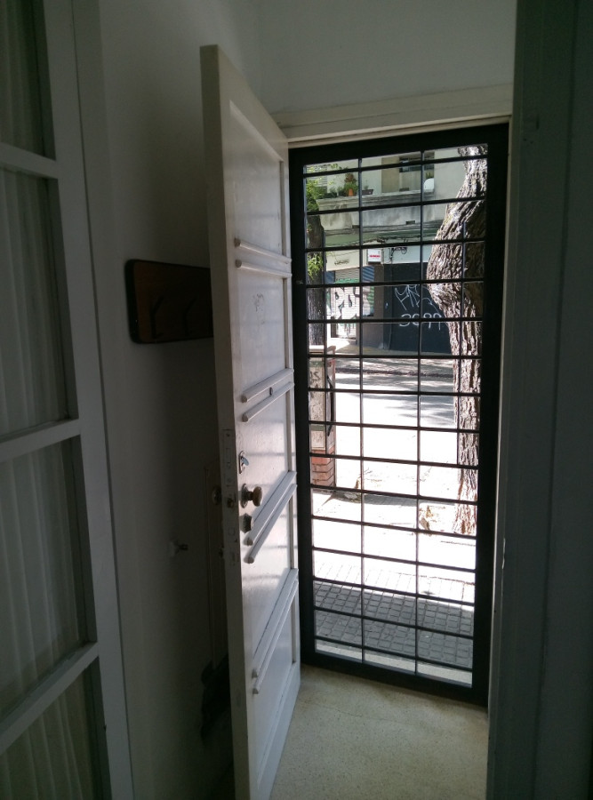 Local Comercial ID.78 - Local Comercial Y Apartamento Ubicado En Córdon Sur