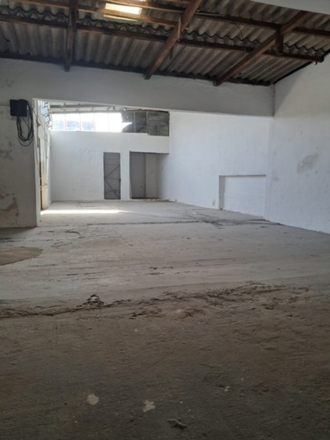 Local Comercial ID.488 - Alquiler de local comercial en Sayago
