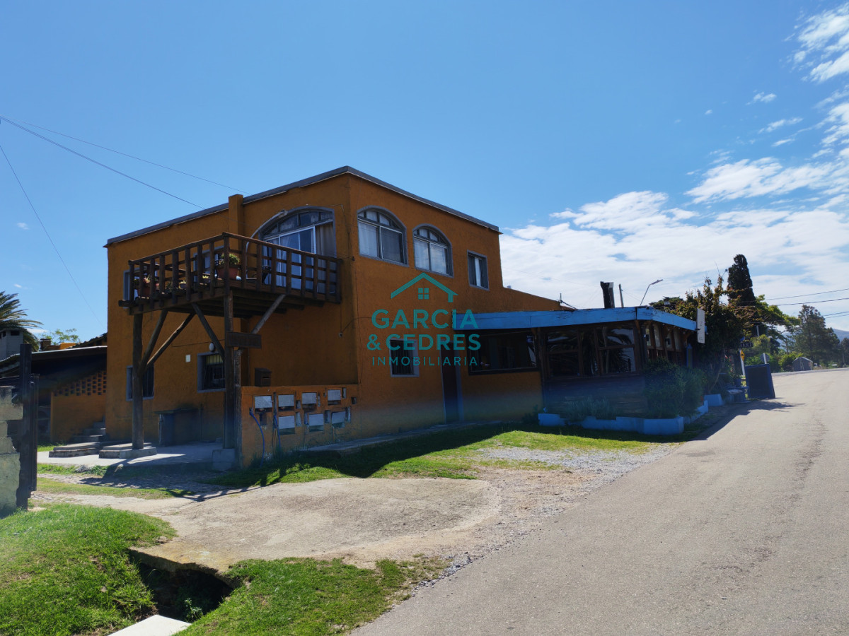 Local Comercial ID.27 - Vendo Complejo de 7 Aptos de 2 dorm + Restaurante en Balneario Las FLores 