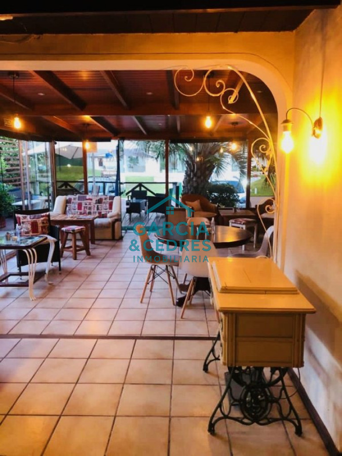 Hotel ID.31 - VENDO EXCEPCIONAL HOTEL DE 16 HABITACIONES ( DOBLE, TRIPLE Y CUADRUPLES ) EN PUNTA DEL ESTE , CON PROYECTO APROBADO  DE EXPANSION DE 8 APARTAMENTOS 