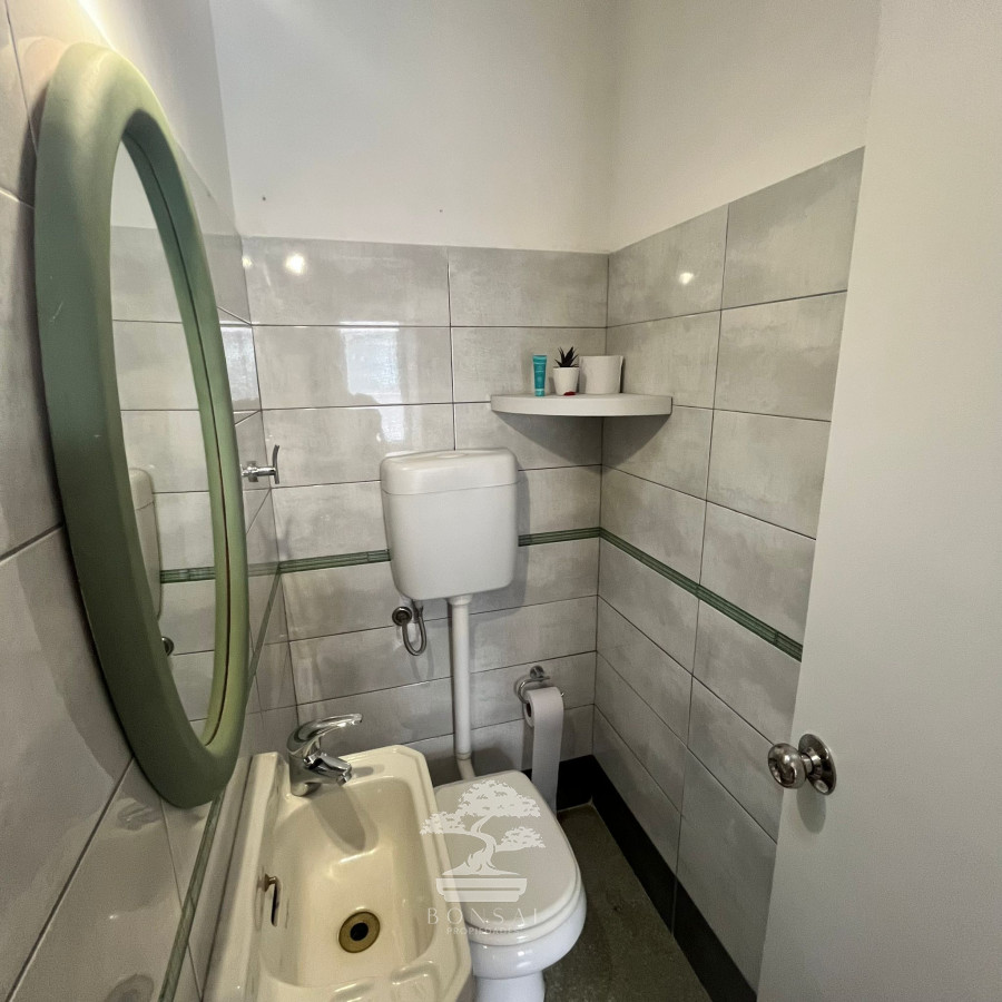 Apartamento ID.647 - Venta Apartamento 2 dormitorios y servicio con Garaje Reducto Montevideo V