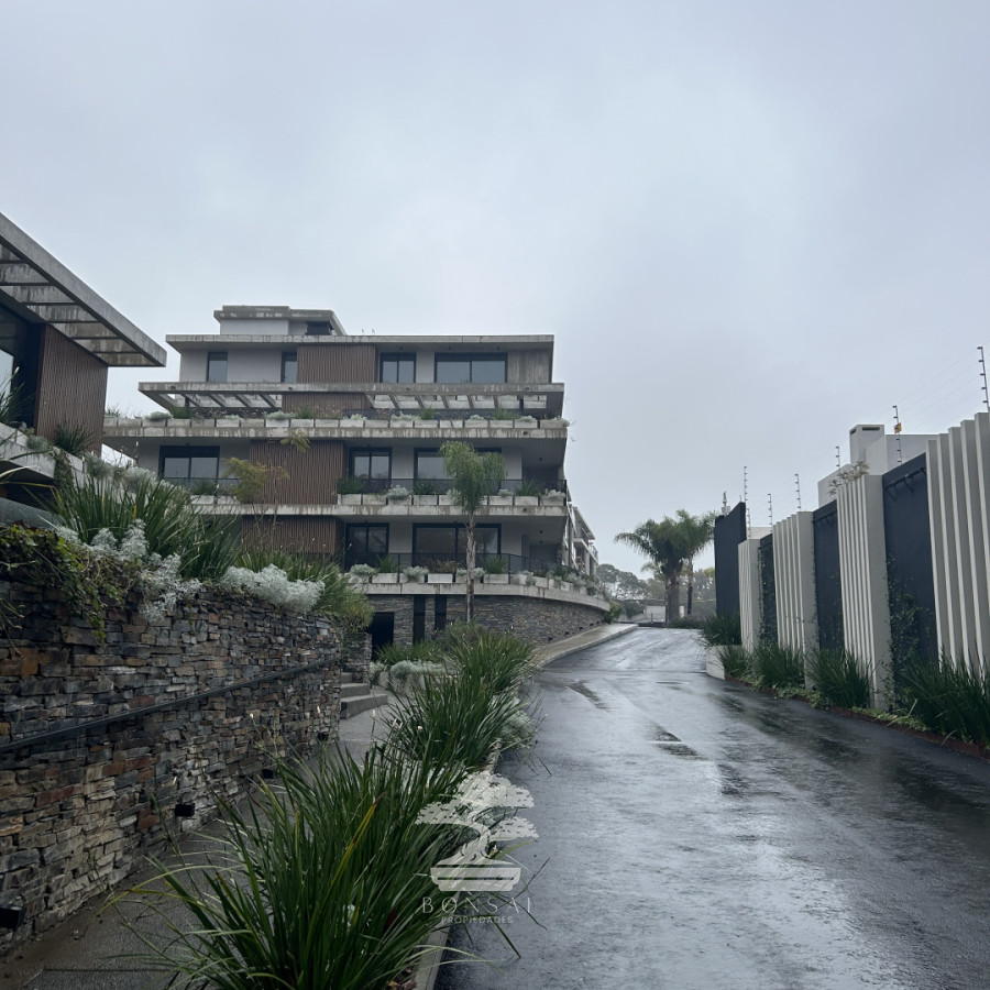 Apartamento ID.1082 - Venta Apartamento 2 Dormitorios Carrasco  Montevideo LR