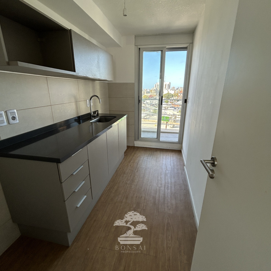 Apartamento ID.556 - Alquiler Apartamento  2 dormitorios Tres Cruces Montevideo lr 