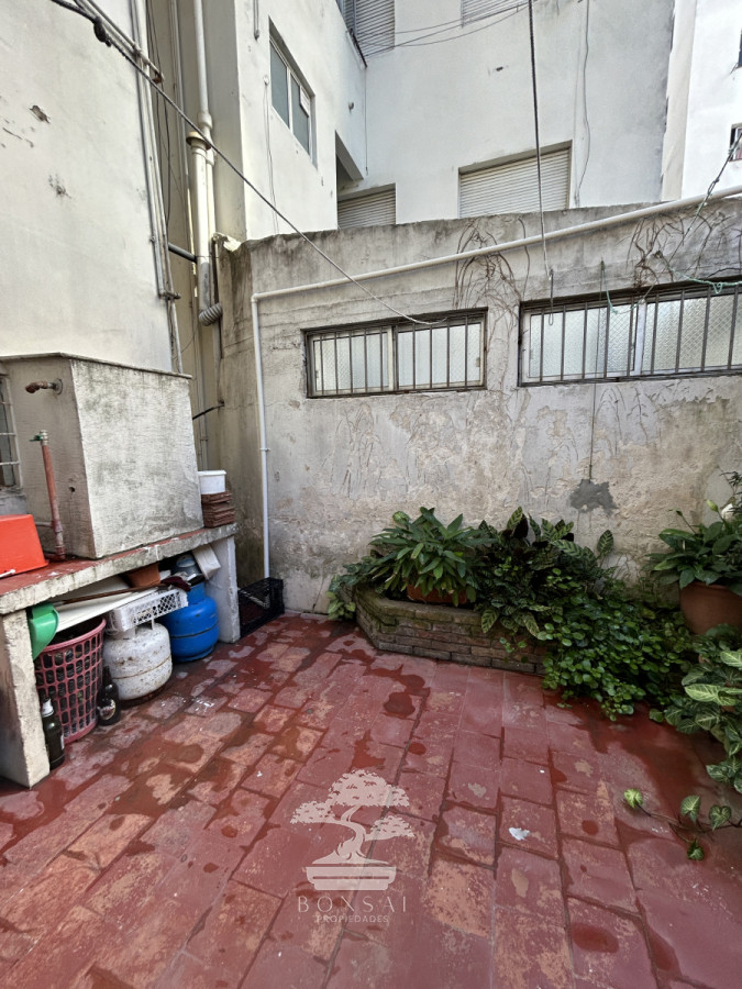 Apartamento ID.479 - Venta Apartamento 3 Dormitorios  en planta baja Pocitos Montevideo LR