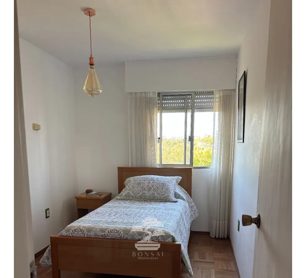 Apartamento ID.933 - Alquiler Apartamento 3 dormitorios Parque Rodo Montevideo. S