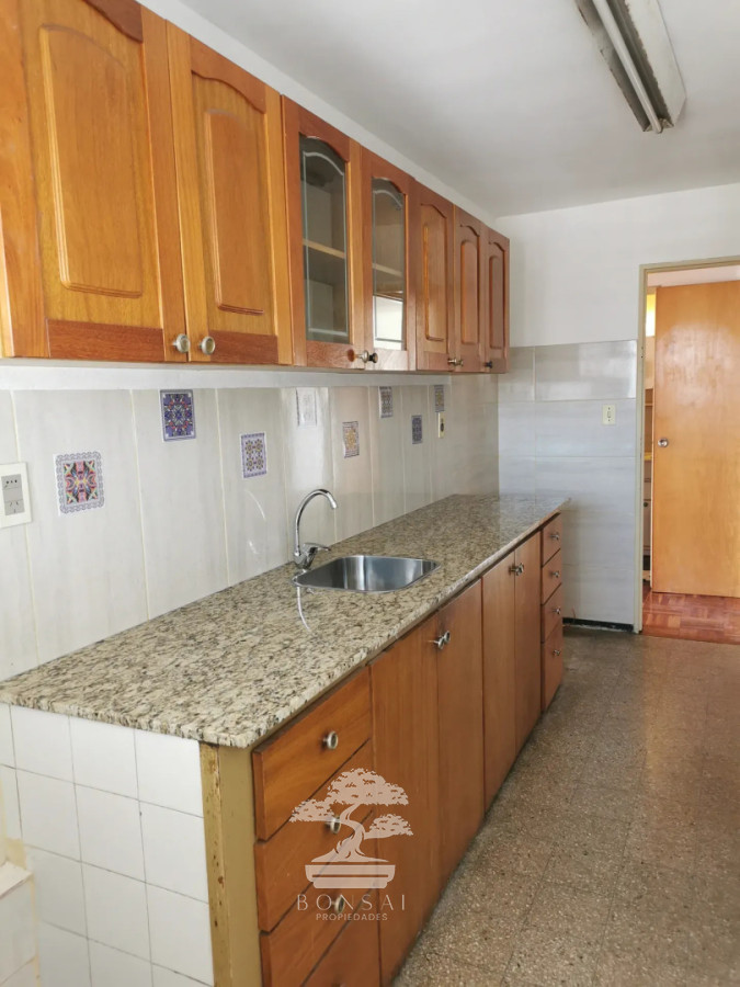 Apartamento ID.1030 - Alquiler Apartamento 3 dormitorios Pocitos Montevideo N