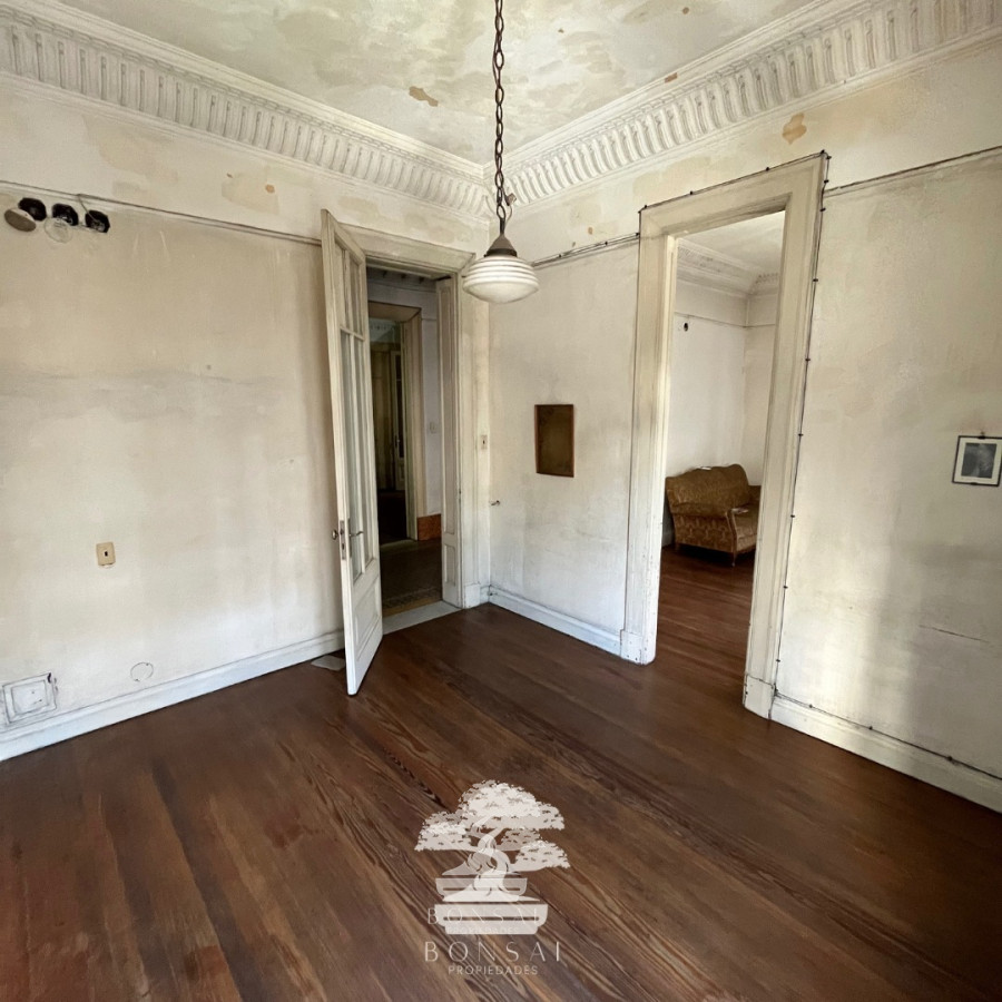 Apartamento ID.103 - Venta Apartamento 5 Dormitorios Centro Montevideo N