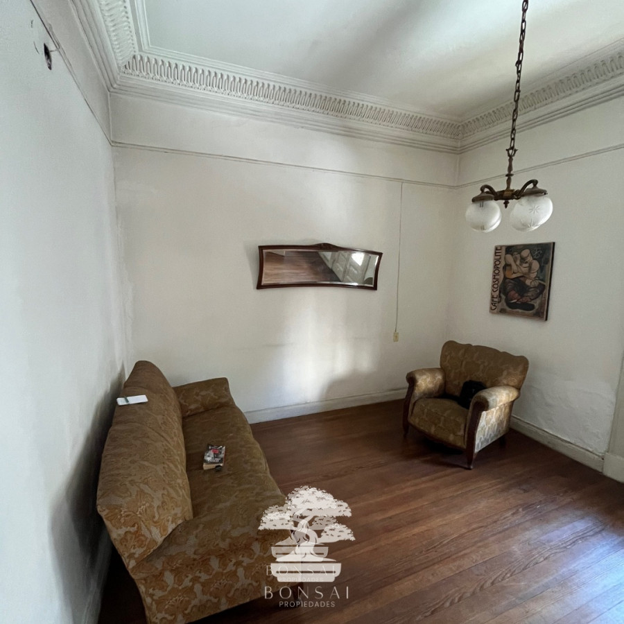 Apartamento ID.103 - Venta Apartamento 5 Dormitorios Centro Montevideo N