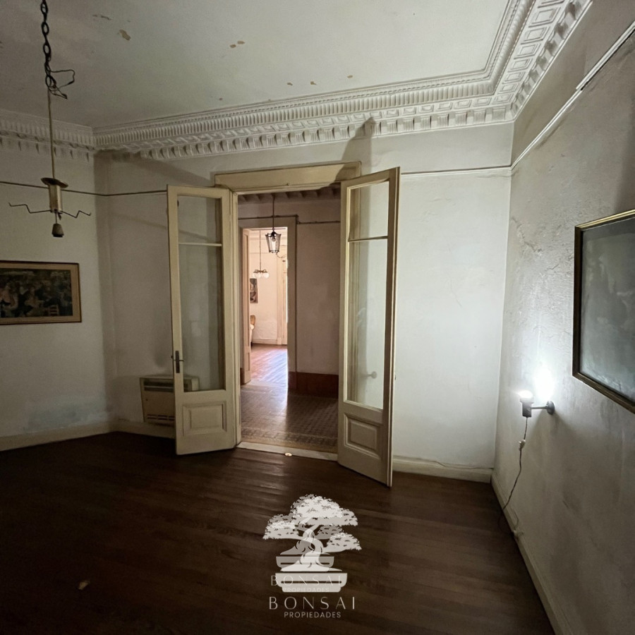 Apartamento ID.103 - Venta Apartamento 5 Dormitorios Centro Montevideo N