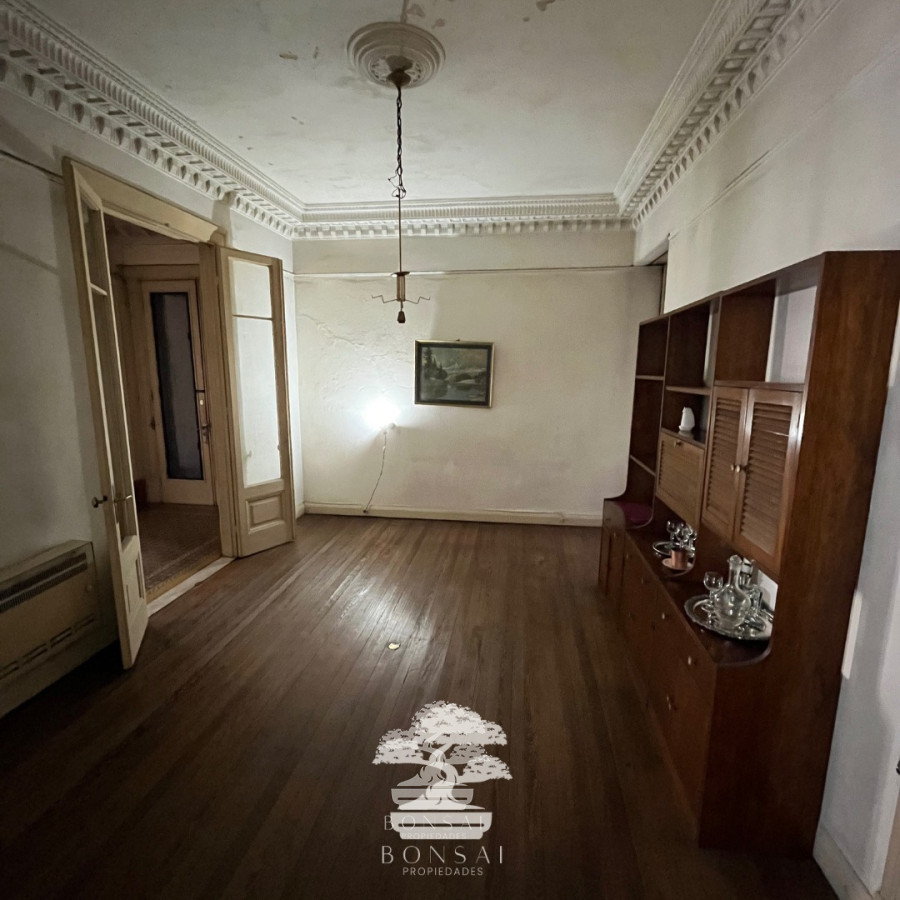 Apartamento ID.103 - Venta Apartamento 5 Dormitorios Centro Montevideo N