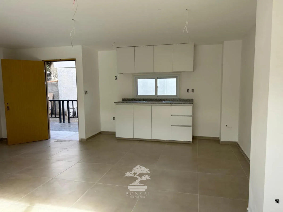 Apartamento ID.1038 - Alquiler Apartamento Duplex 2 dormitorios Malvin Norte Montevideo N 