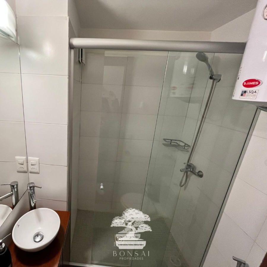 Apartamento ID.180 - Venta Apartamento 1 Dormitorio Con Garaje Pocitos Montevideo, Con Renta +7% V