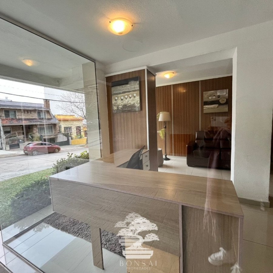 Apartamento ID.180 - Venta Apartamento 1 Dormitorio Con Garaje Pocitos Montevideo, Con Renta +7% V