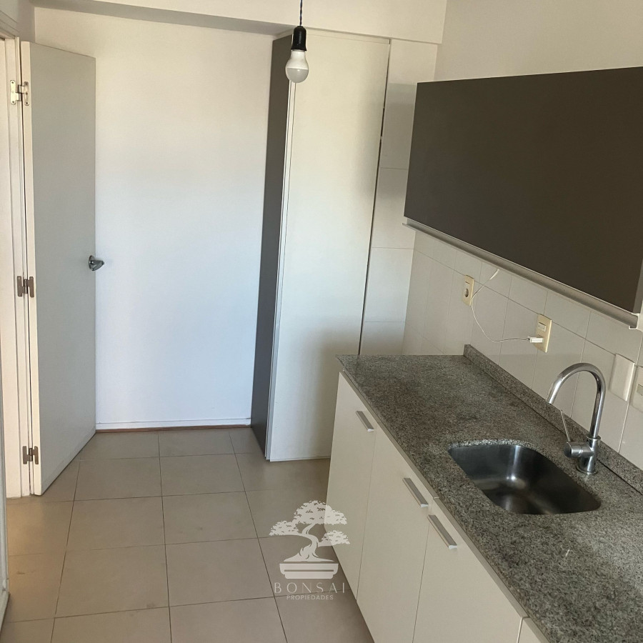 Apartamento ID.368 - Alquiler Apartamento 2 Dormitorios Cordón Montevideo M