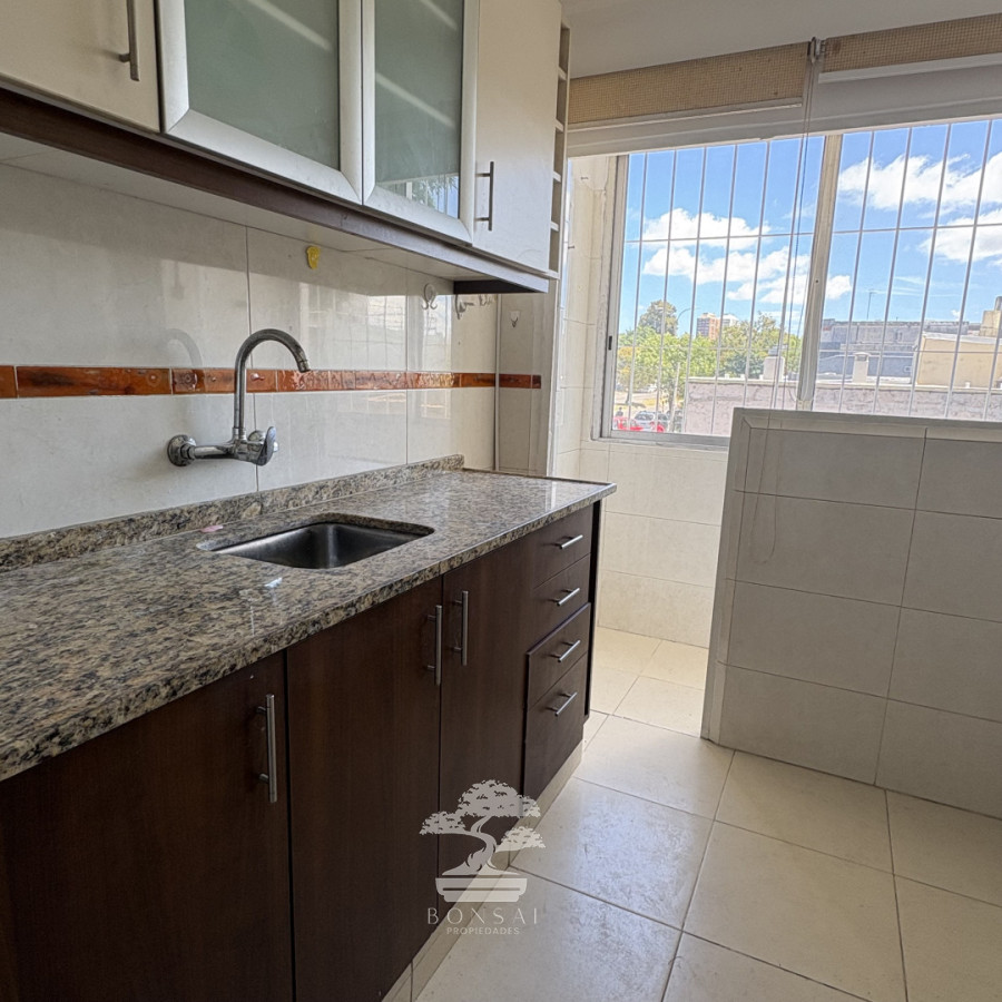 Apartamento ID.905 - Alquiler Apartamento 2 dormitorios La Blanqueada Montevideo E