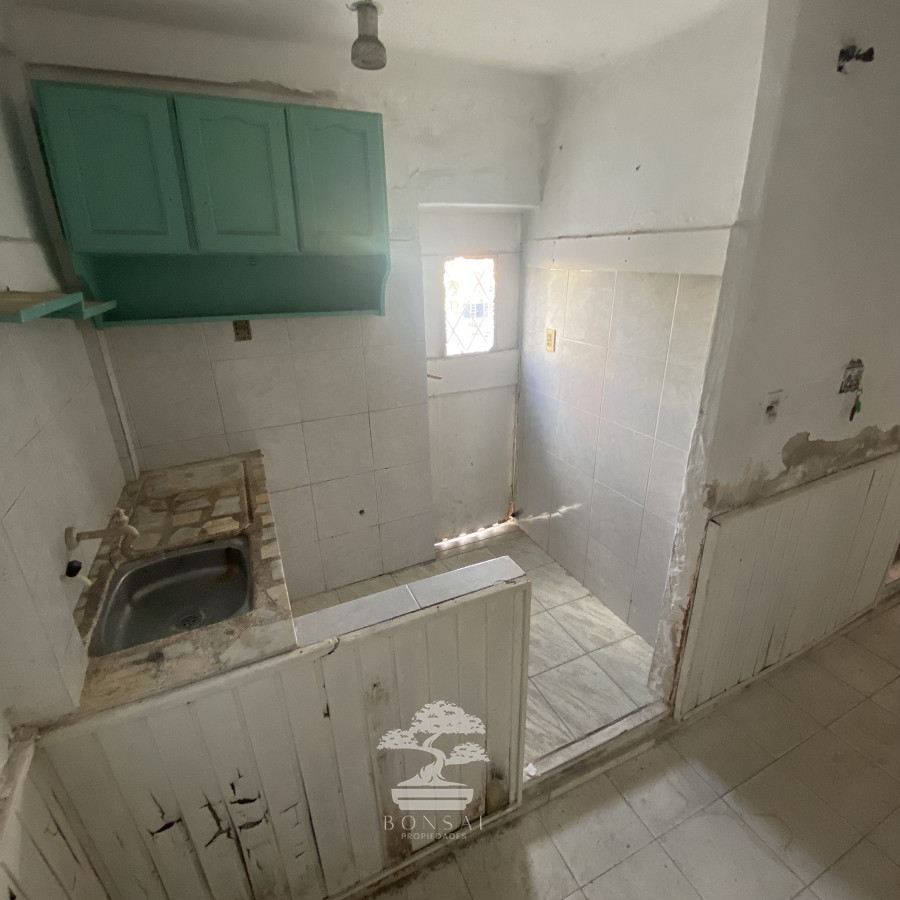 Apartamento ID.459 - Venta Apartamento Dos Dormitorios a Reciclar Cordón Montevideo F