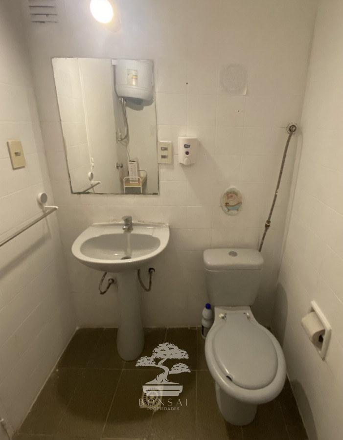 Apartamento ID.923 - Alquiler Monoambiente Semi amoblado Cordón Montevideo E