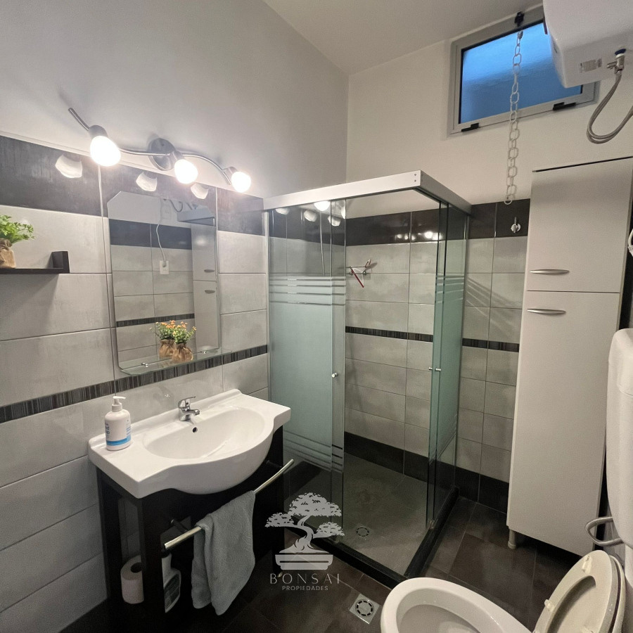 Apartamento ID.647 - Venta Apartamento 2 dormitorios y servicio con Garaje Reducto Montevideo V