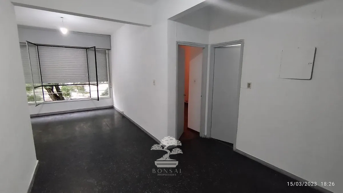 Apartamento ID.960 - Alquiler Apartamento 2 dormitorios La Comercial Montevideo S