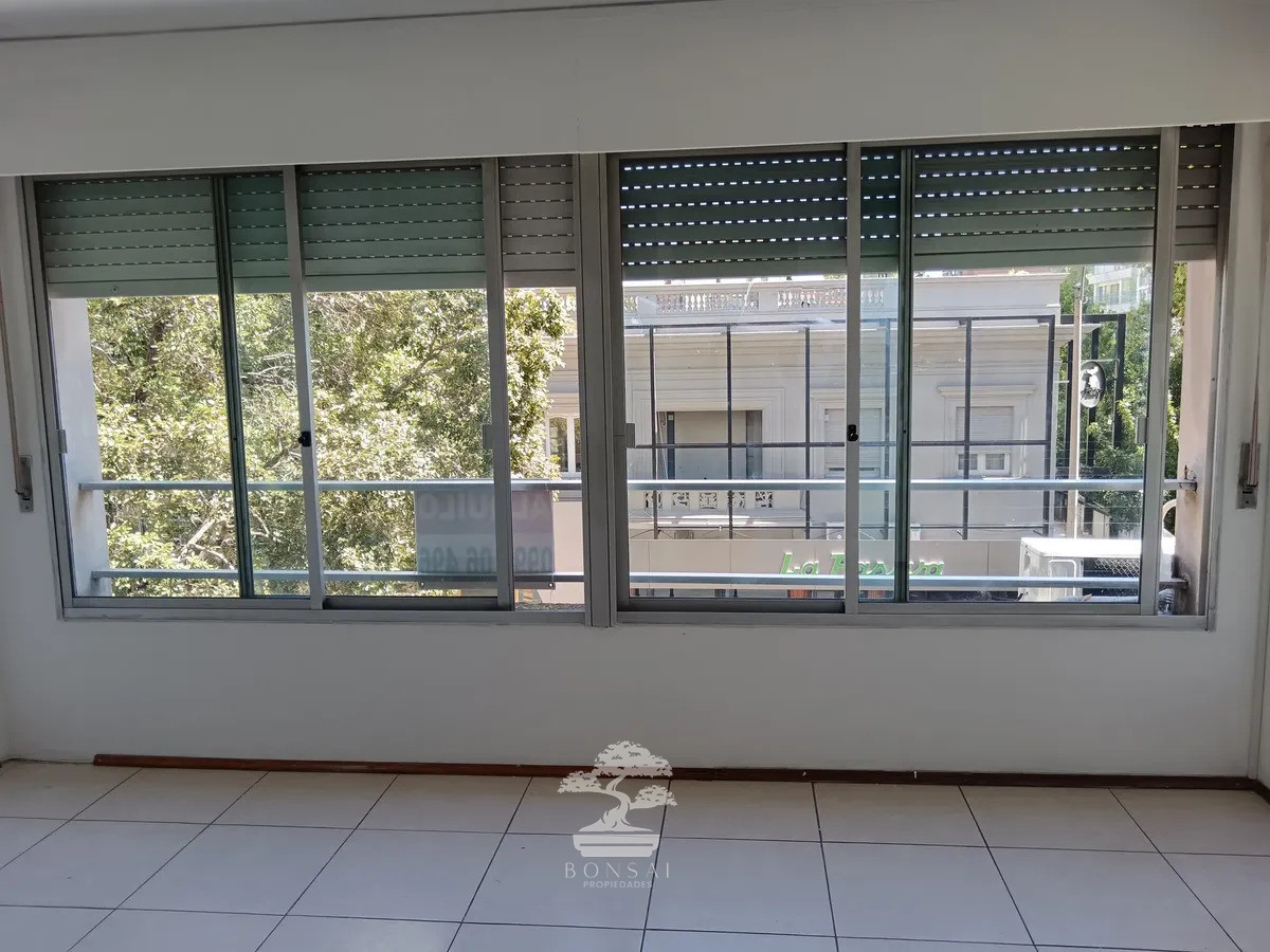 Apartamento ID.931 - Alquiler Monoambiente Punta Carretas Montevideo. S