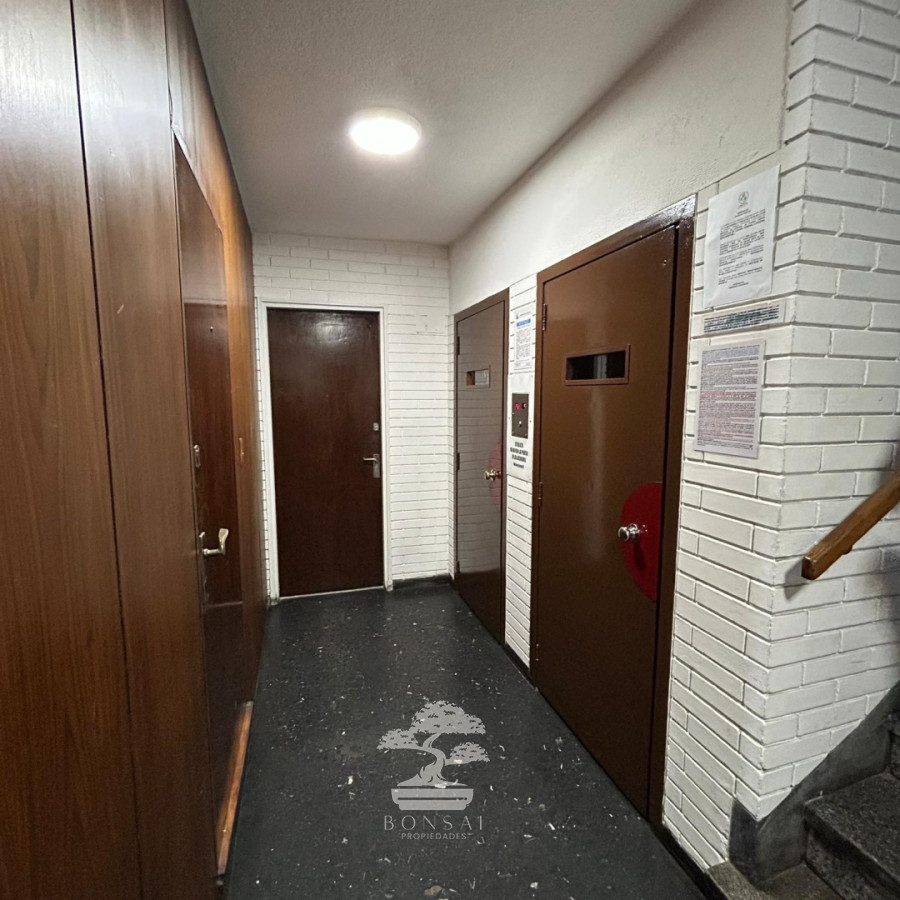 Apartamento ID.946 - Venta Monoambiente Amoblado Centro Montevideo F 