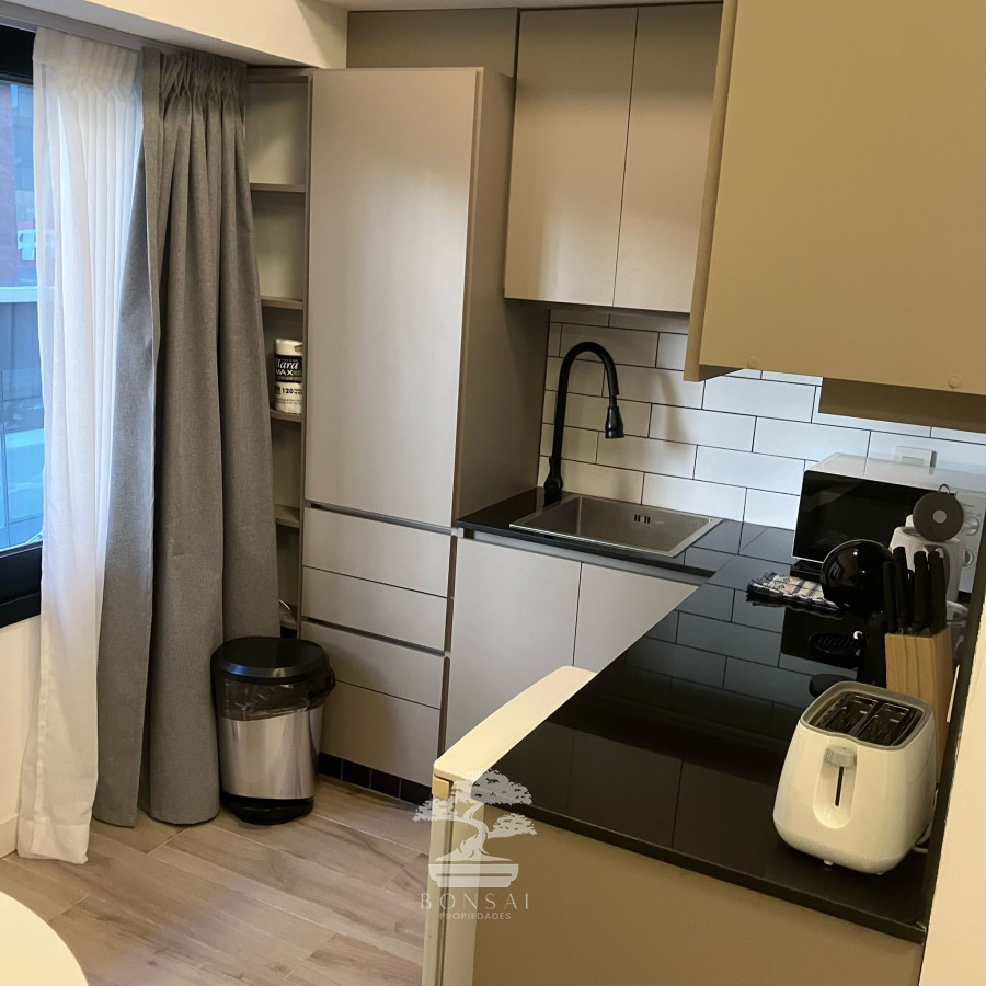 Apartamento ID.470 - Alquiler Monoambiente Ciudad Vieja Montevideo M (Amoblado)