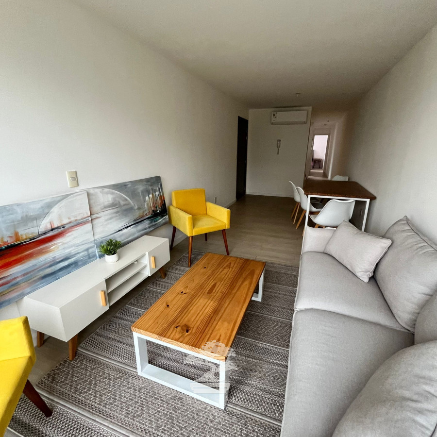 Apartamento ID.529 - Venta Apartamento 2 dormitorios Barrio Sur Montevideo V