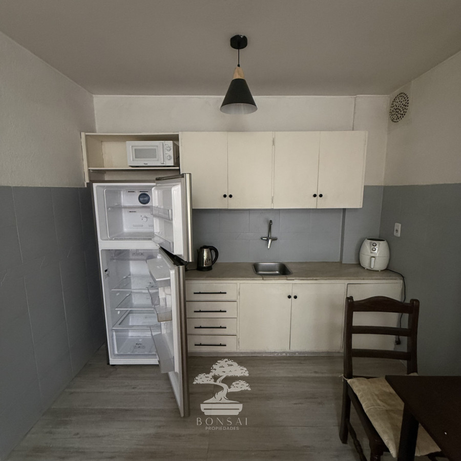 Apartamento ID.1104 - Alquiler Monoambiente Amoblado Centro Montevideo F 