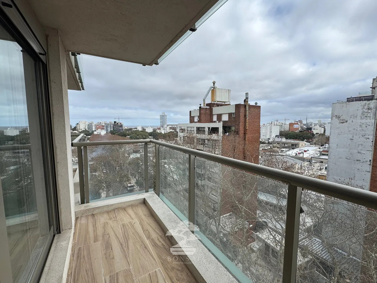 Apartamento ID.823 - Alquiler, Monoambiente, Punta Carretas, Montevideo S